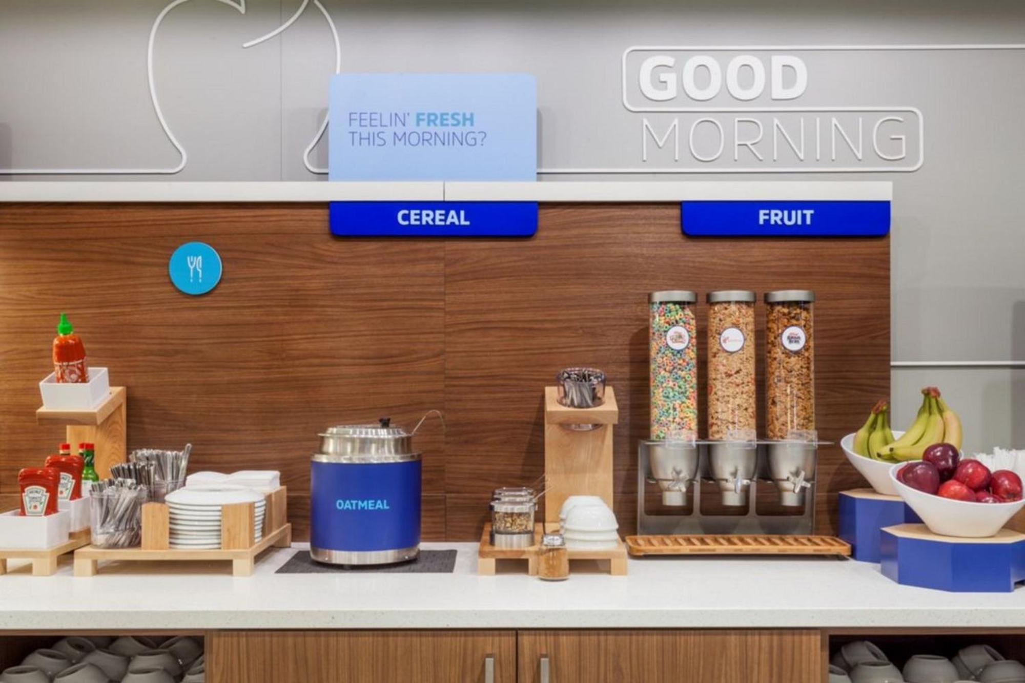 Holiday Inn Express Savannah - Gateway By Ihg Eksteriør billede